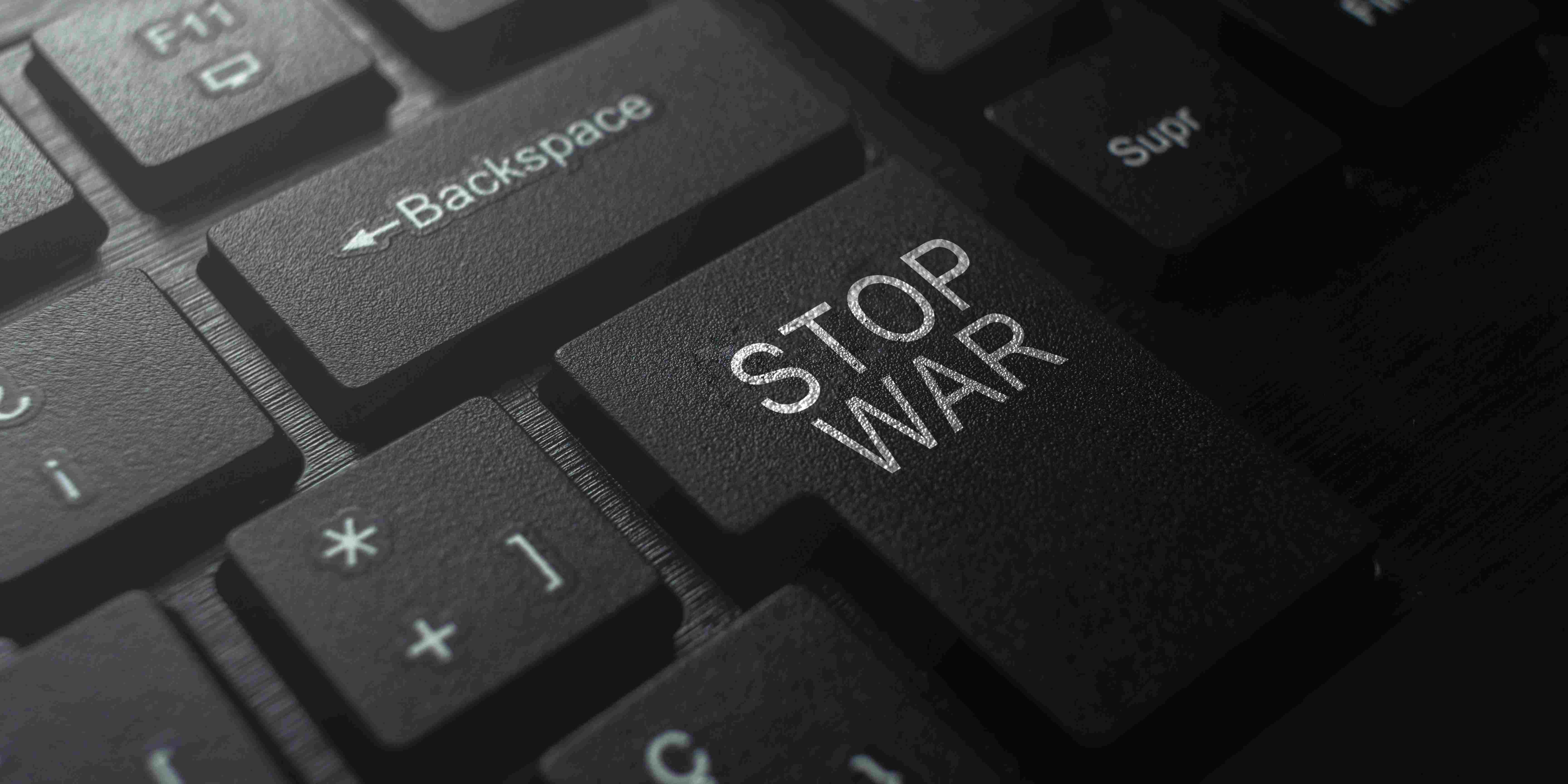 A guerra aos olhos das redes sociais